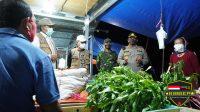 Polres Siak Dengan Unsur Terkait Laksanakan Patroli Bersekala Besar ,Penegakan Yustisi, Penertiban Prokes dan Bagikan Bantuan Sosial