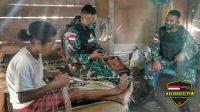 Sosialisasikan Prokes Melalui Anjangsana, Satgas Yonif 512/QY Gali Potensi Wilayah Di Ujung Timur Indonesia