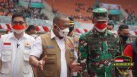 Danrem 061/SK Dampingi Menko Marves Tinjau Serbuan Vaksinasi di Wilayah Bogor
