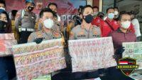 Sita Rp1,5 Miliar Uang Palsu di Bogor, Polisi Buru ‘Mbah Jamrong’ Dukun yang Mengaku Bisa Gandakan Uang