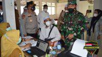 Tiba di Mandailing Natal, Pangdam I/BB dan Kapoldasu Tinjau Vaksinasi Massal