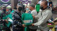 Sambut HUT ke-76 TNI, Lanal Babel Gelar Servak Massal dan Bhaksos