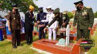 Sambut HUT TNI Ke 76, Danrem 064/MY Pimpin Ziarah
