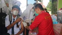 Poliklinik Polres Lampung Tengah Melaksanakan Penyuntikan Vaksin Dosis II Di SMP Negeri 1 Gunung Sugih