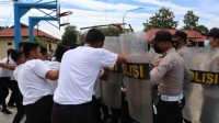 AKBP EFRANNEDY : Turun Langsung Latih Pasukan Pengendali Unjuk Rasa/Tactical Floor Game (TFG)