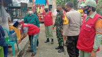 Patroli Wilayah, Babinsa Edi Aryanto Bersama Satgas Covid 19 Imbau Warga di Lokasi Hajatan Patuhi Prokes