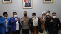Kabid Humas Polda Banten Audiensi Dengan Para Tokoh Sikapi Aksi Demo Buruh di Ruang Kerja Gubernur Banten