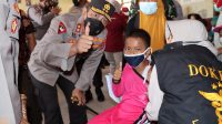 Kapolda Lampung Hadiri Vaksinasi Serentak di Tanjung Bintang, Polres Lamsel Sediakan 1.782 Dosis Vaksin