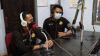 Humas Polres Pandeglang Talk Show di Radio Angkasa, Sosialisasi Penerimaan SIPSS Polri