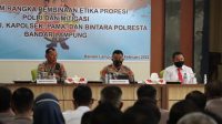 Kabid Propam Polda Memberikan Arahan Anggota  Polresta Balam