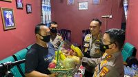Kapolresta Pekanbaru Sambangi Rumah Kediaman Bripka Octavianus Sebagai Apresiasi Dan Dukung Dalam Menggagalkan Aksi Jambret