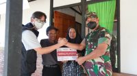 Ringankan Beban Korban Banjir, Danrem 062/TN Serahkan Kunci Rumah