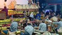 Wayang Kulit Diiringi Artis Pantura Ramaikan Acara Mapag Sri Desa Bunder