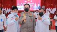 Serahkan Bantuan Kapolri, Kapolda Riau Irjen Moh Iqbal : Ini Perhatian Pak Kapolri Untuk Teman Teman Buruh