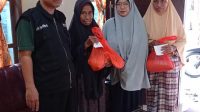Paket Bantuan Sembako Disalurkan Keluarga Besar Berlian Group Untuk Seratus Anak Yatim dan Orang Tua Jompo
