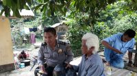 Polsek Cisarua Bagikan Paket Sembako di Bulan Suci Ramadhan