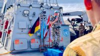 Diperpanjang Kali Kedua Masa Tugasnya, Prajurit KRI SIM-367 Terima Jam Komandan MTF Commander UNIFIL