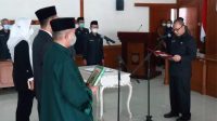59 Pejabat Fungsional di Lingkungan Pemkab Indramayu Resmi Dilantik Rinto Waluyo