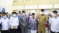 Gubernur Jawa Barat Ridwan Kamil dan Plt Wali Kota Bekasi Tri Adhianto Lepas 410 Jamaah Haji