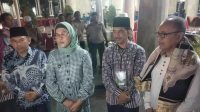 Kedatangan 409 Jamaah Haji Kloter 17 Asal Indramayu Disambut Bupati Indramayu