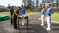 Serah Terima Pokdo Menkorpstar Akademi Militer Di Serah Terimakan