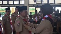 M. Dawam Rahardjo Melantik Kwartir Cabang Gerakan Pramuka Lampung Timur