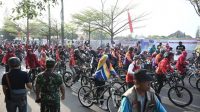 Peserta dari Berbagai Daerah Ikuti Gowes Santai HUT RI ke-77 di Indramayu
