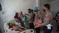 Polres Pesawaran Besuk 2 Anak Korban Tersambar Petir di RS Pesawaran