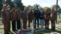 Memperingati HUT TNI ke-77, Laksanakan Ziarah Rombongan di Taman Makam Pahlawan