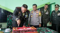 Polresta Cirebon Beri Kejutan HUT ke-77 TNI