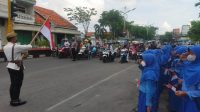 Peringati Hari Pahlawan, Sat. Lantas Polres Sampang Ajak Masyarakat Upacara Di Titik Nol Kilometer Sampang