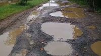 Jalan Rusak dan Berlubang Masih Banyak Bertebaran di Kecamatan Sliyeg