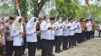 Makam Pionir Transmigrasi Indramayu Diziarahi Kemendes PDTT RI