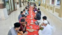 PT KPI Refinery Unit VI Balongan Selama Ramadan Sedia Iftar Untuk Ratusan Orang