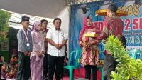 Kepsek UPTD SDN 2 Sleman Lor Lepas Siswa Kelas 6
