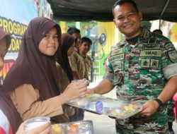 Kodim 0410/KBL Kerahkan Personel Terjunkan Dapur Lapangan di SDN 1 Sumur Putri