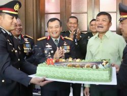Surprise,Kapolda Jateng Kunjungi Rumah Dinas Pangdam IV/Diponegoro