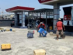 Susah Beli Solar,Nelayan Indramayu Marah ngamuk