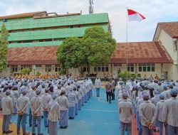 Kapolda Lampung Jadi Pembina Upacara di SMA N 1 Bandar Lampung