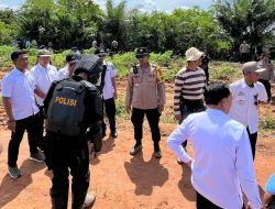 Polres Lampung Utara Amankan Eksekusi Lahan Kosong Oleh PN Kotabumi