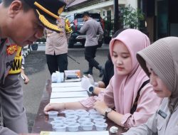 Mendadak dan Acak,Kapolres Lampung Utara Lakukan Tes Urine Personel