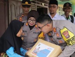 Kapolres Lamsel Sambangi Warga Terdampak Bencana Alam