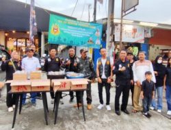 Ketua Umum Bareng WN88 Sub Unit 01 Sektor Pondok Gede Berbagi Takjil