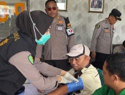 Biddokes Polda Lampung Cek Urine dan Kesehatan Para Supir Bus