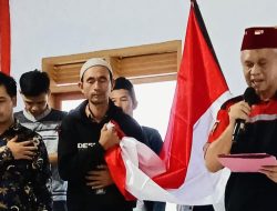 Kembali ke Pangkuan NKRI,Belasan Eks Anggota NII Berhasil Dibaiat Almagari