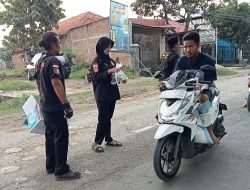 WN88 Sub Unit02 Indramayu dan Sektor Kedokanbunder Bagi Takjil ke Warga