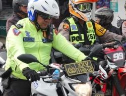 Jelang Pilkada, Kapolres Lampung Tengah Kendarai Motor Pimpin Patroli Cooling System