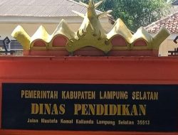 Disdik Lamsel Contoh Buruk dalam Penerapan Mekanisme Mutasi Guru