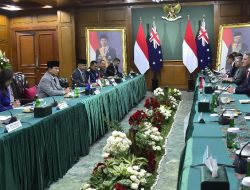 Menhan RI Sambut Kedatangan Menhan Australia di Akademi Militer