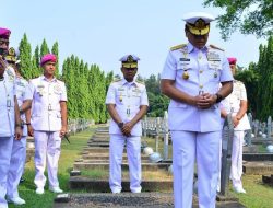 Kasal Pimpin Ziarah ke TMPN Kalibata Jelang HUT TNI AL ke-79